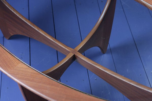 Astro oval 2024 coffee table