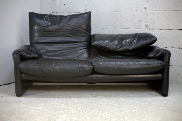 Maralunga Sofa by Vico Magistretti for Cassina Italy 1970s for