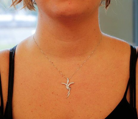 18 Karat White Gold Cross Pendant 