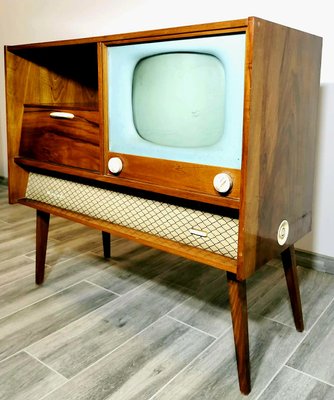 Tesla Orava NP Mini TV, 1970s