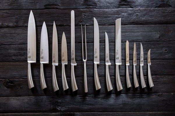 https://cdn20.pamono.com/p/g/1/3/1352930_tfqdluwgtg/meat-and-boning-knife-from-knindustrie-set-of-2-3.jpg