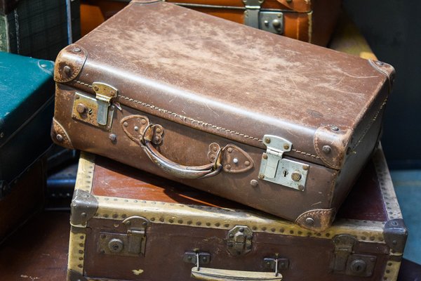 Vintage Suitcases in Leather, Set of 17 