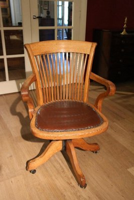 Wooden 2024 mesh chair