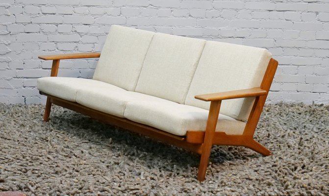 Danish Model GE-290 Sofa by H. J. Wegner for Getama, 1960s Danish Model GE-290 Sofa by H. J. Wegner for Getama, 1960s