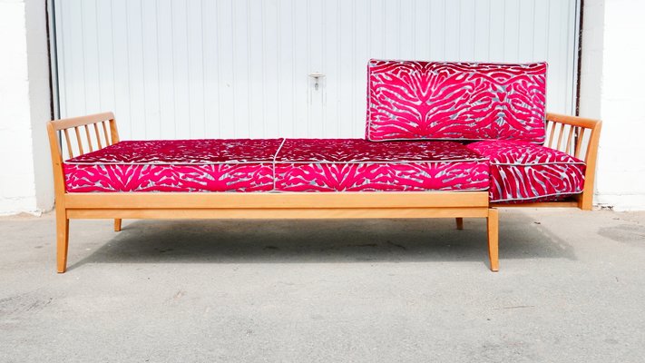 Sofá cama extensible de haya, años 70 en venta en Pamono