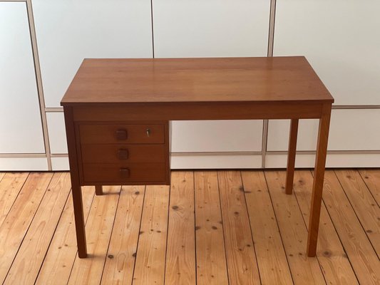 Mid Century Danish Desk in Teak from Domino Mobler 1960s