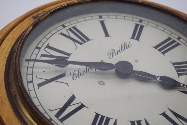 Horloge à Pendule Double Face Industrielle de Brillié en vente sur Pamono