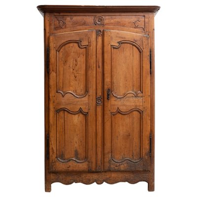 Early 20th Century Traditional Spanish Wood Wardrobe for sale at Pamono