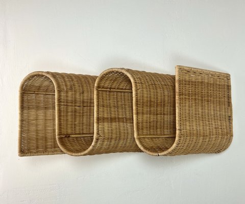 Vintage magazine rack wall mount hot sale