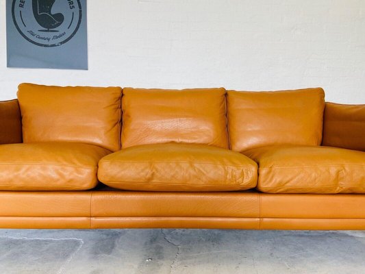 Miliboo Vintage Ledersofa Sonny - 3-Sitzer Cognac, 193 Cm Breite