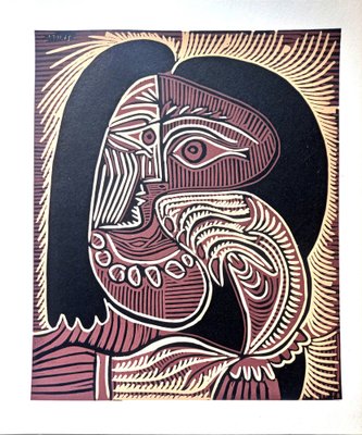 Linograbado de Pablo Picasso, Femme au Collier, 1962 en venta en
