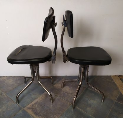 Set of 2024 2 desk chairs