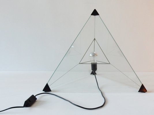 lampara de mesa tetrahedron vintage de frans van nieuwenborg martijn wegman para indoor