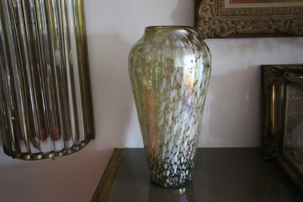 interferens Ko klassisk Large Vintage Mid-Century Iridescent Murano Glass Vase in the style of  Barbini, 1960s for sale at Pamono