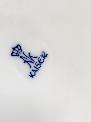 Weiße Vintage Biskuitporzellan Vase von Ak Kaiser, 1960er bei Pamono kaufen