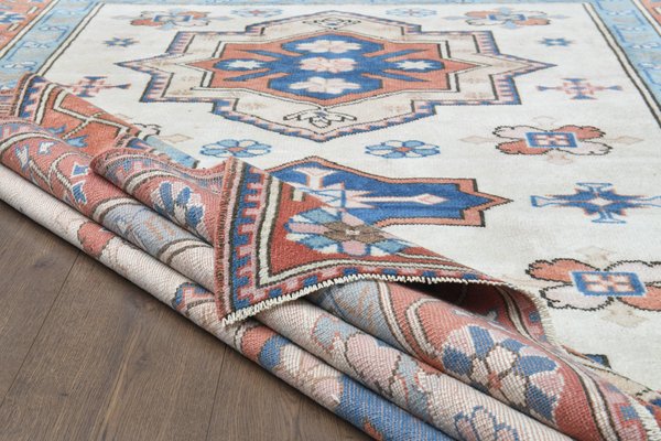 Vintage Turkish Wool Area Rug, Anatolian, 1950s for sale at Pamono