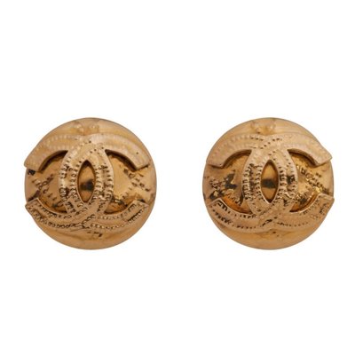 Vintage French CC Logo Gold-Tone Clip Earrings from Chanel, 1990s for sale  at Pamono