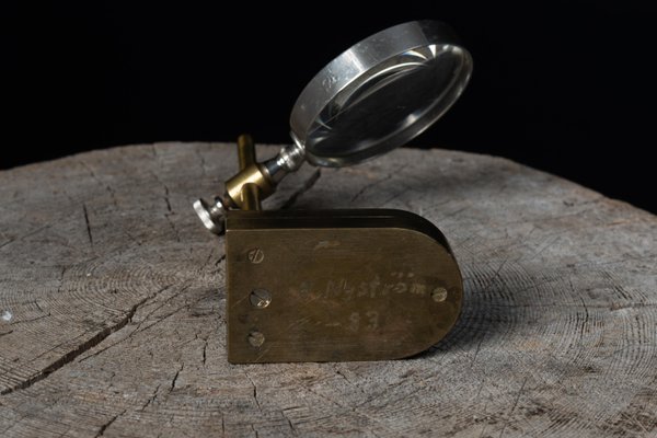 19th Century Swedish Brass Desktop Magnifying Glass for sale at Pamono