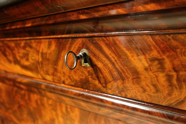 Louis Philippe Dresser in Flammmed Mahogany for sale at Pamono