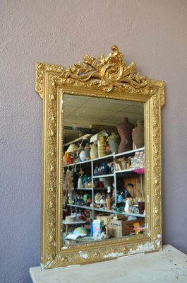 https://cdn20.pamono.com/p/g/1/3/1397762_dhnrsoaz8e/antique-bohemian-gilt-mirror-1.jpg