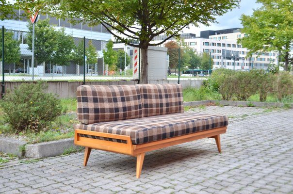 Knoll antimott daybed deals