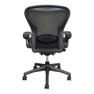 Black Size B Aeron Office Chair from Herman Miller for sale at Pamono