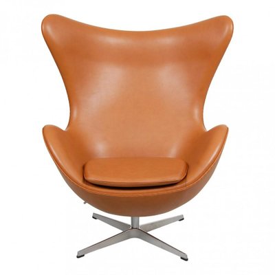Kinderachtig Onderzoek het Geweldig Egg Chair in Cognac Leather by Arne Jacobsen for Fritz Hansen for sale at  Pamono