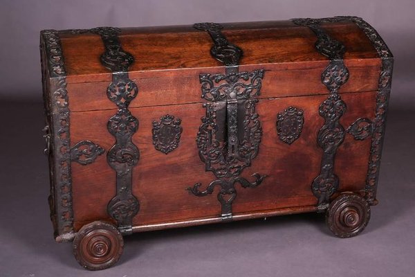 Antique hope chest with legs sale