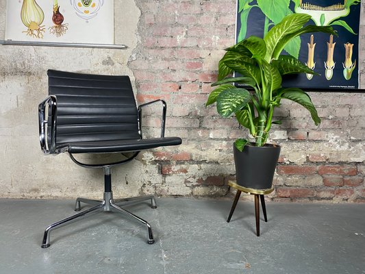 Aluminum Ea 108 Desk Chair by Charles Ray Eames Office Chair for