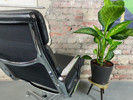 Eames on sale ea 216