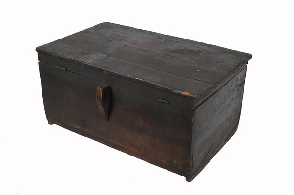 Cedar treasure chest deals