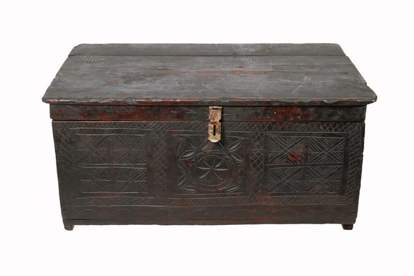 Cedar trunk for sales sale