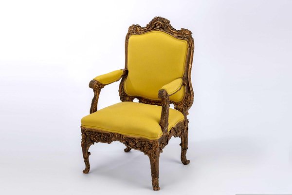 Italian Rococo Chair in Yellow for sale at Pamono
