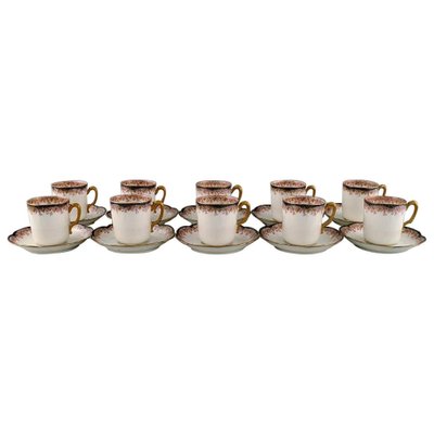 Mokka-Tassen mit Untertassen aus handbemaltem Porzellan von Limoges, Frankreich, 1930er, 20er Set bei Pamono kaufen