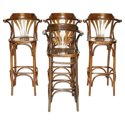 Bentwood Kitchen Bar Stools with Frames in the style of Thonet