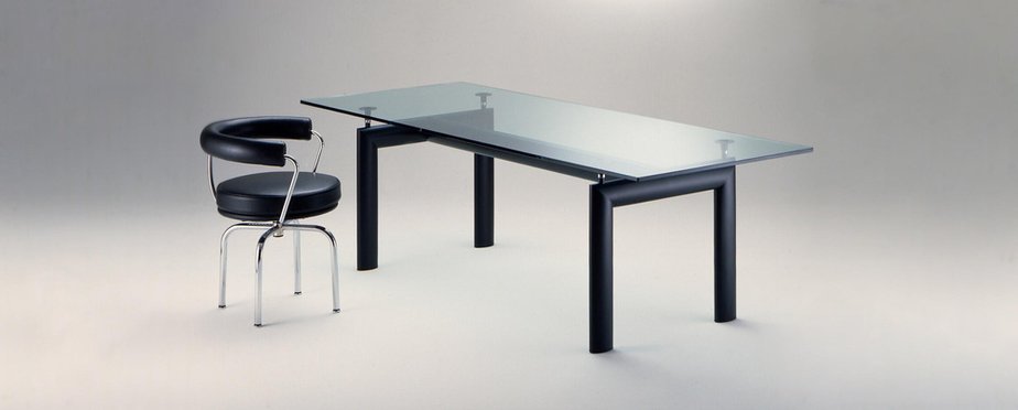Le Corbusier, Pierre Jeanneret, Charlotte Perriand Lc6 Tisch von Cassina  bei Pamono kaufen