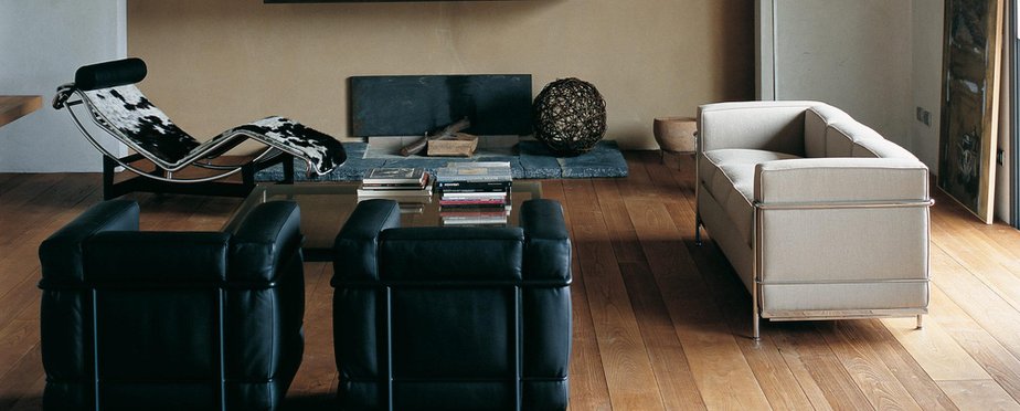 Le Corbusier, Pierre Jeanneret, Charlotte Perriand Lc2 Divano Two-Seat Sofa