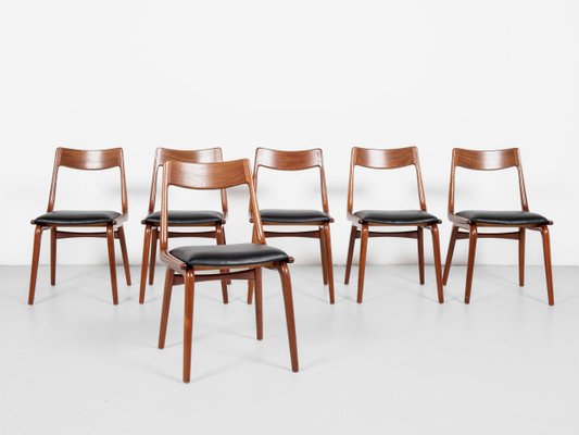 Boomerang chair danish deals