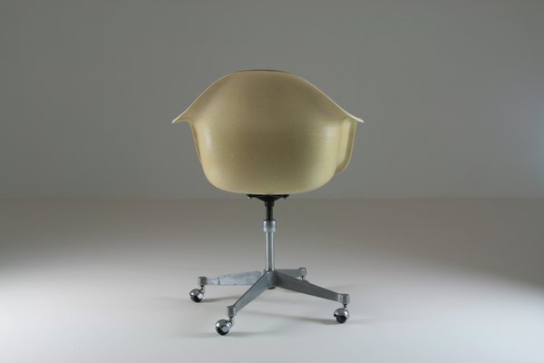 Fiberglass Shell Armchair attributed to Charles & Ray Eames for