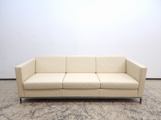 500 Sofa In Leather By Norman Foster
