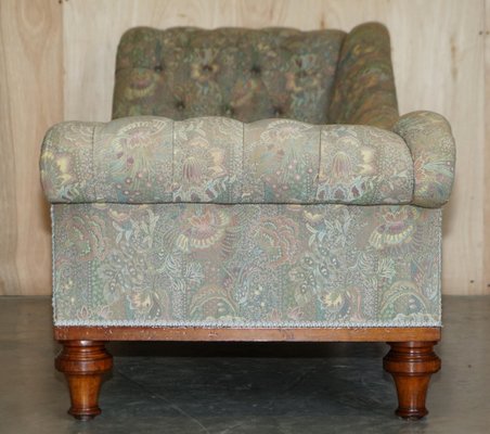 Victorian Chesterfield Chaise Lounge in Burl Walnut from Liberty