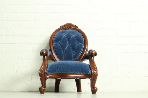 Antique 2024 blue chair