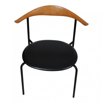 CH88 Dining Chairs in Oak and Black Leather by Hans Wegner for