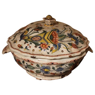 Soupière en faïence au cygne blanc - œuvre d'art ancienne Le site du