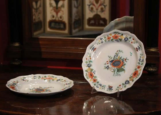 Multi colored dinnerware top