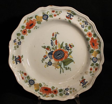 Multi colored cheap plates