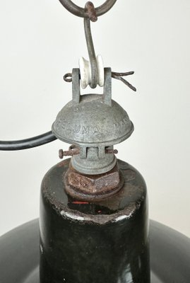 Lampe Industrielle Vintage D'usine – Métal Et Verre émaillé, 1976, Bulgarie