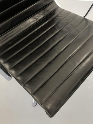 Desk Chair by Charles Ray Eames for sale at Pamono