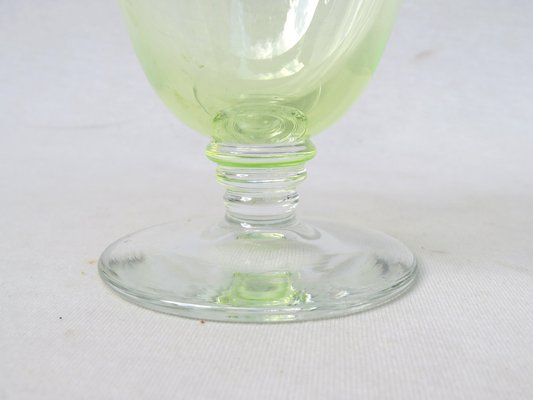 https://cdn20.pamono.com/p/g/1/4/1445268_dx0cqlb4cx/art-deco-uranium-glass-liqueur-glasses-1920s-set-of-6-11.jpg