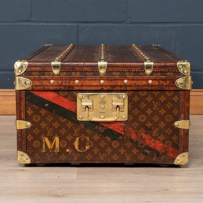 Antique French Cabin Trunk from Louis Vuitton, 1910 for sale at Pamono